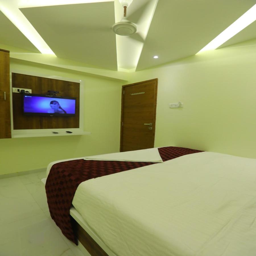 Hotel Sai Siddhi Inn - Midc Industrial Area, Mahape Наві-Мумбаї Екстер'єр фото